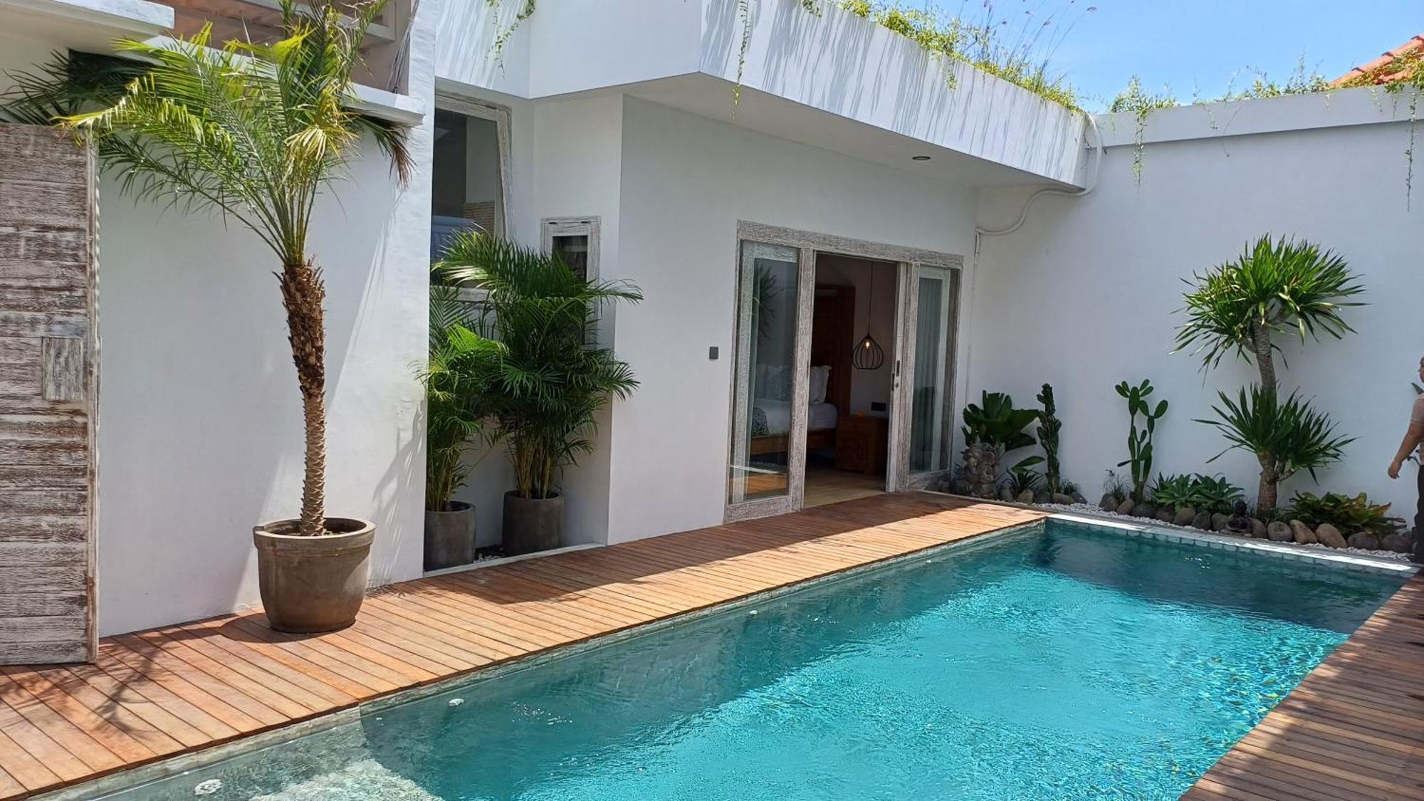 Villa Pondy Kerobokan Exteriör bild